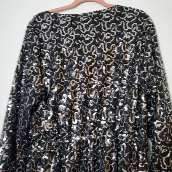 Boohoo Plus Size 16 Dress Felicity Sequin Wrap Skater Black - Picture 7 of 10